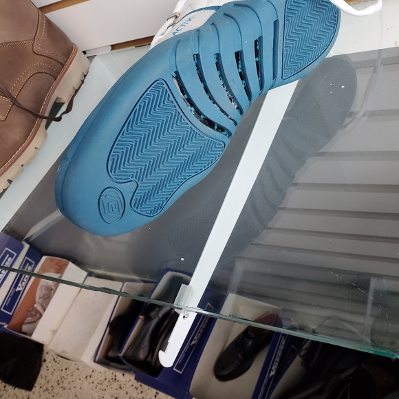 Activ - Picture 2 of 4